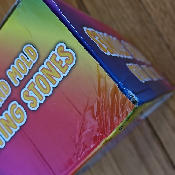 Mix and mold colorful stepping stones kit, New in box! - Picture 5 of 5